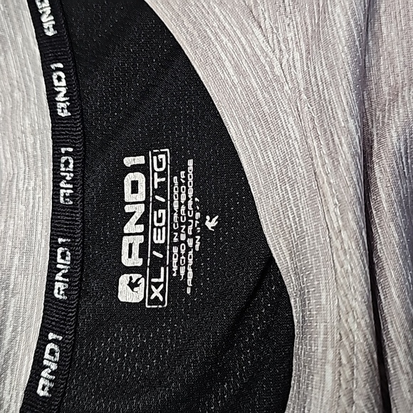 And1 silver and black XL athletic short sleeve shirt - Picture 6 of 7